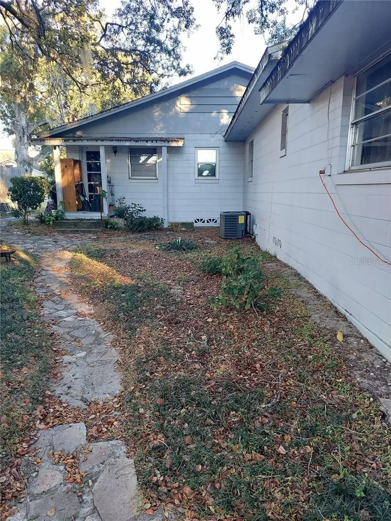 448 N Kansas Avenue Deland FL 32724