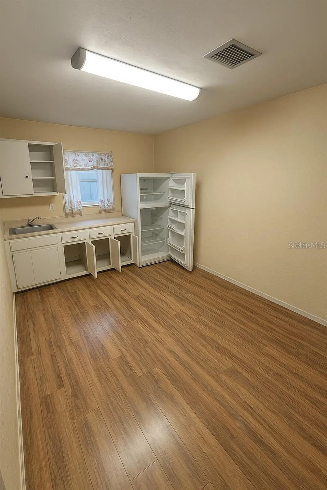 448 N Kansas Avenue Deland FL 32724