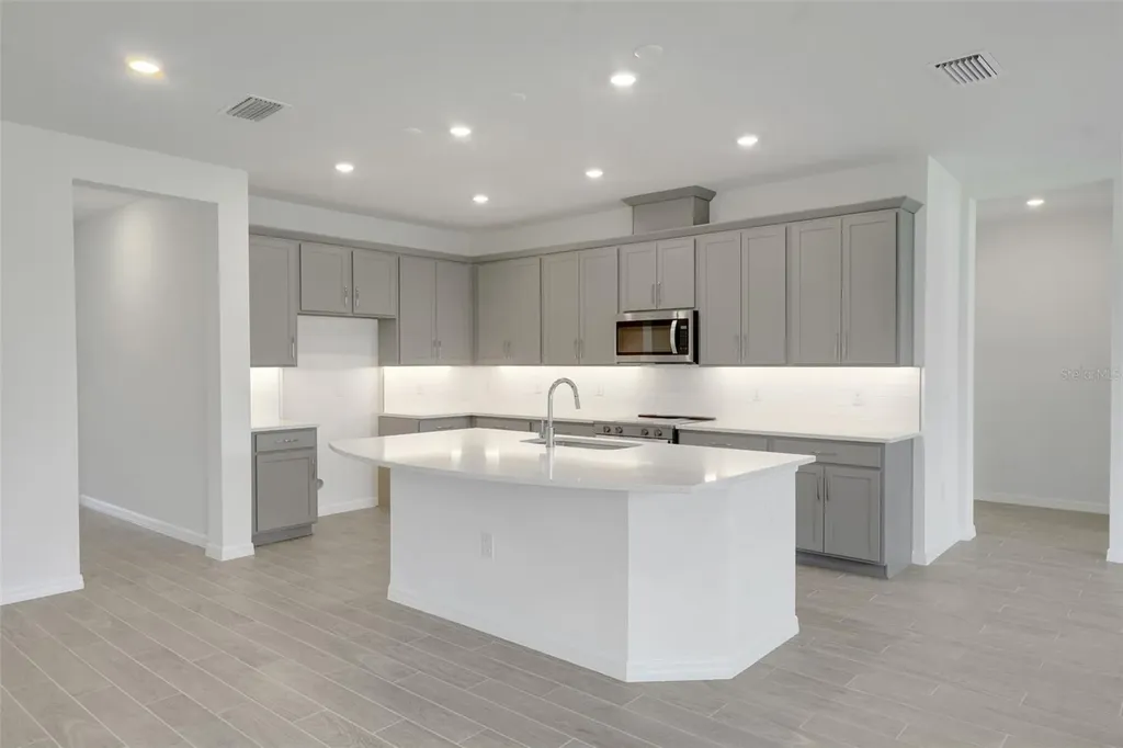 17453 Valleywood Parkway Land O Lakes FL 34638