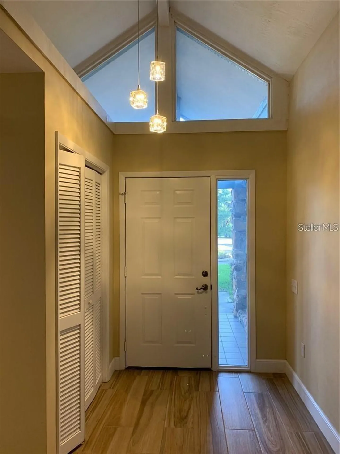 3090 Sunset Point Road Clearwater FL 33759