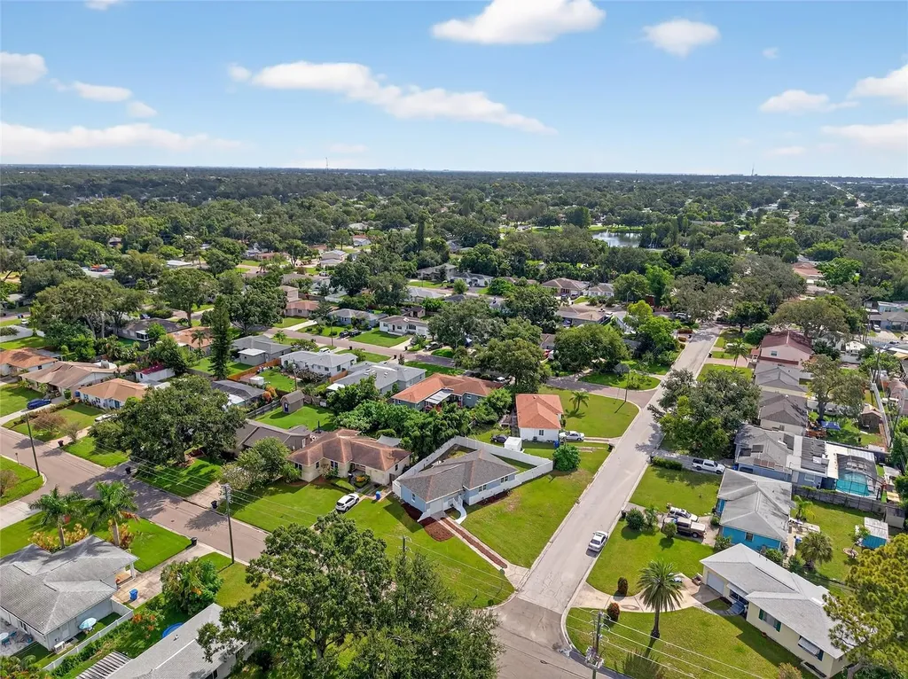 5175 23rd Avenue N St Petersburg FL 33710