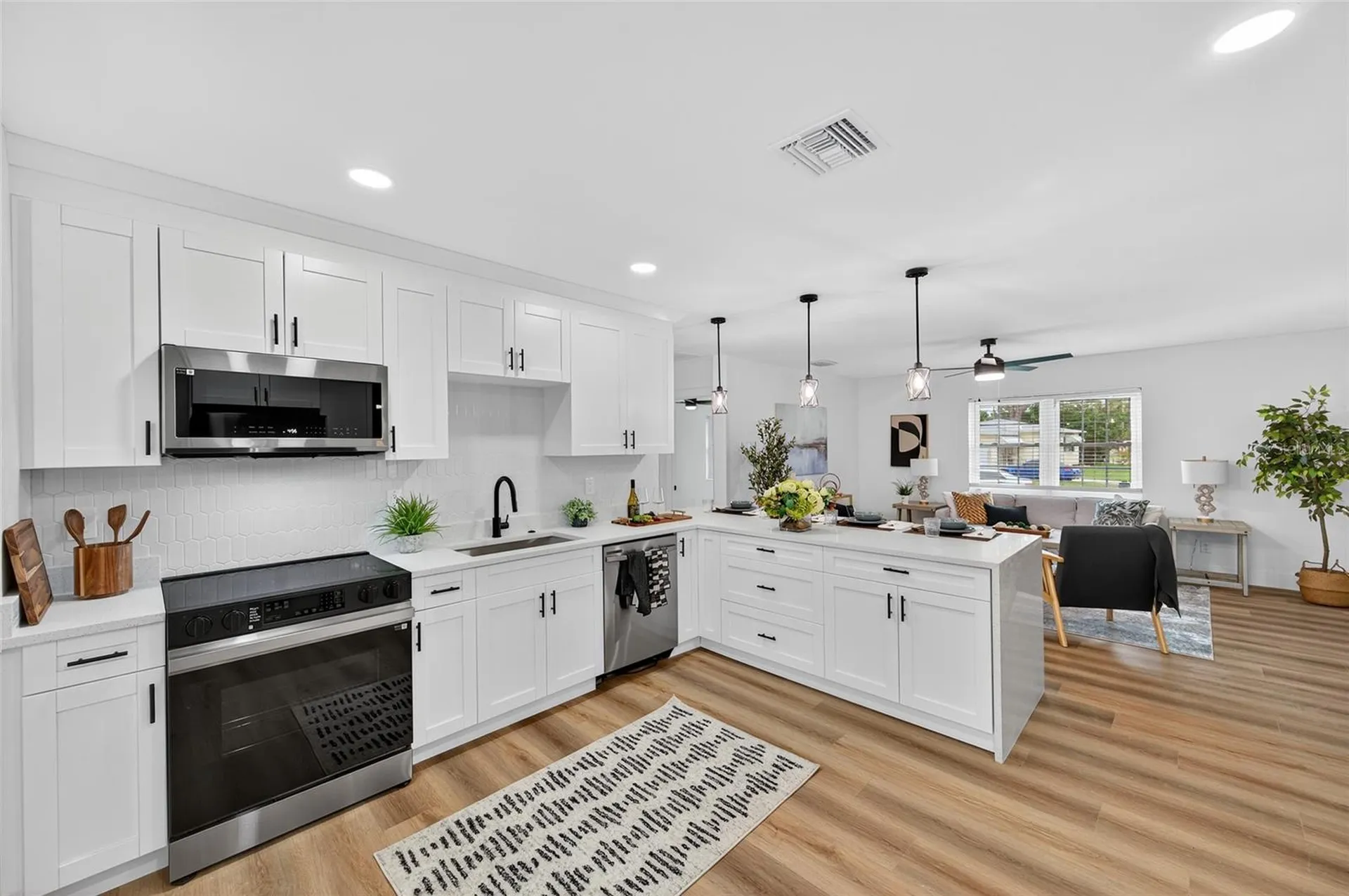 5175 23rd Avenue N St Petersburg FL 33710