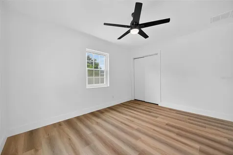 5175 23rd Avenue N St Petersburg FL 33710