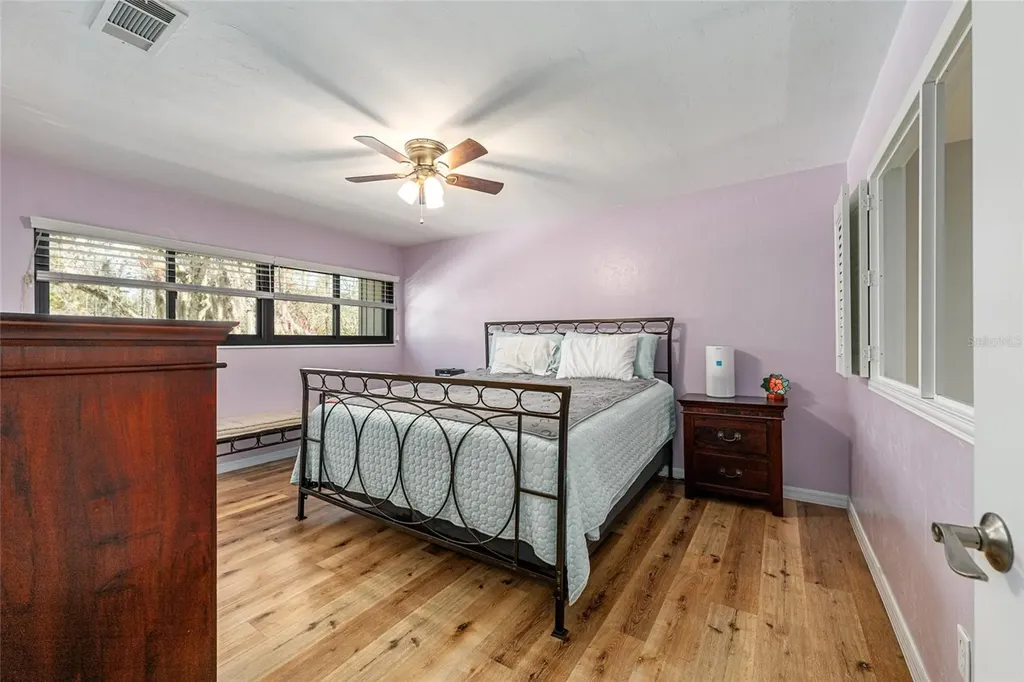 2740 NW 39th Drive Gainesville FL 32606