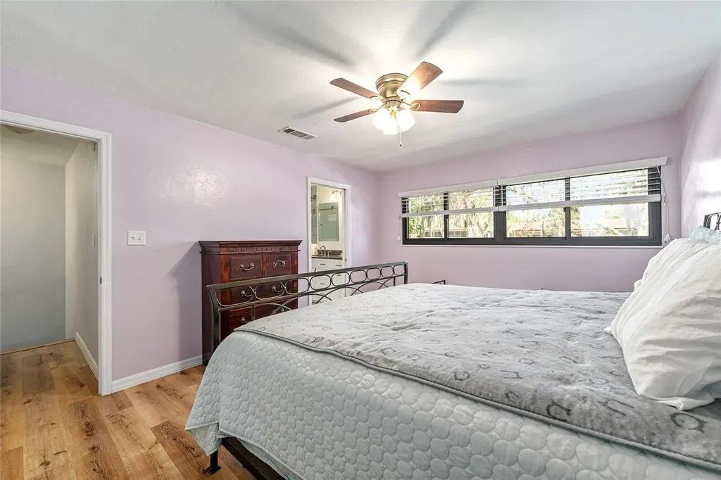 2740 NW 39th Drive Gainesville FL 32606