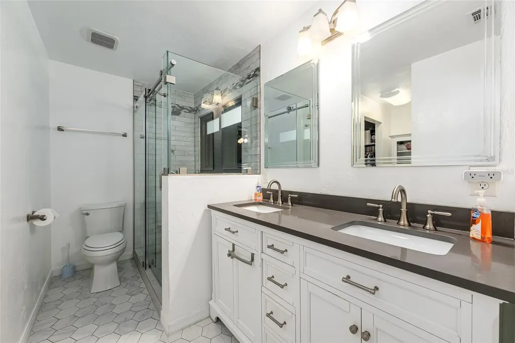 2740 NW 39th Drive Gainesville FL 32606