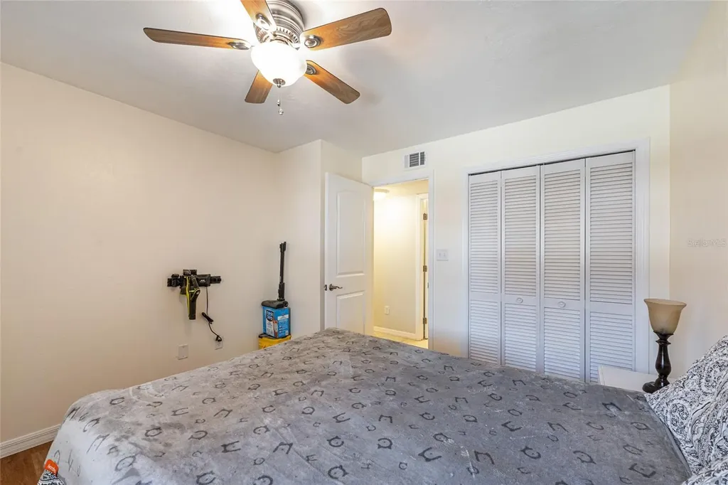 2740 NW 39th Drive Gainesville FL 32606