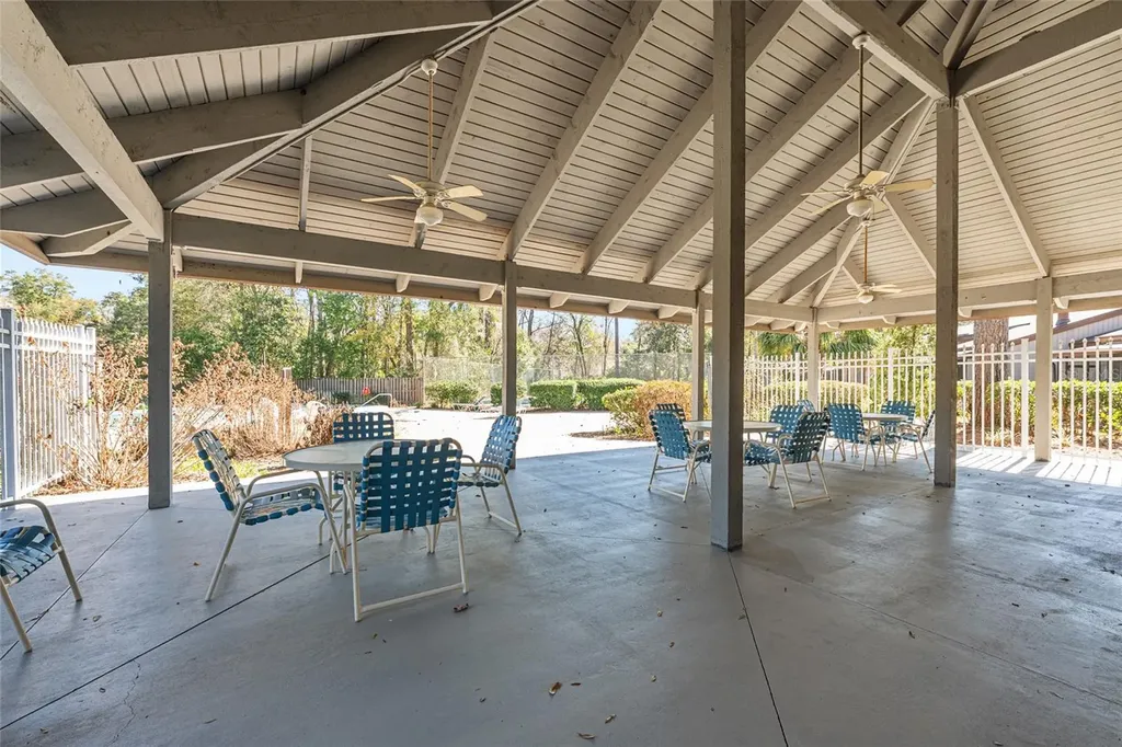 2740 NW 39th Drive Gainesville FL 32606
