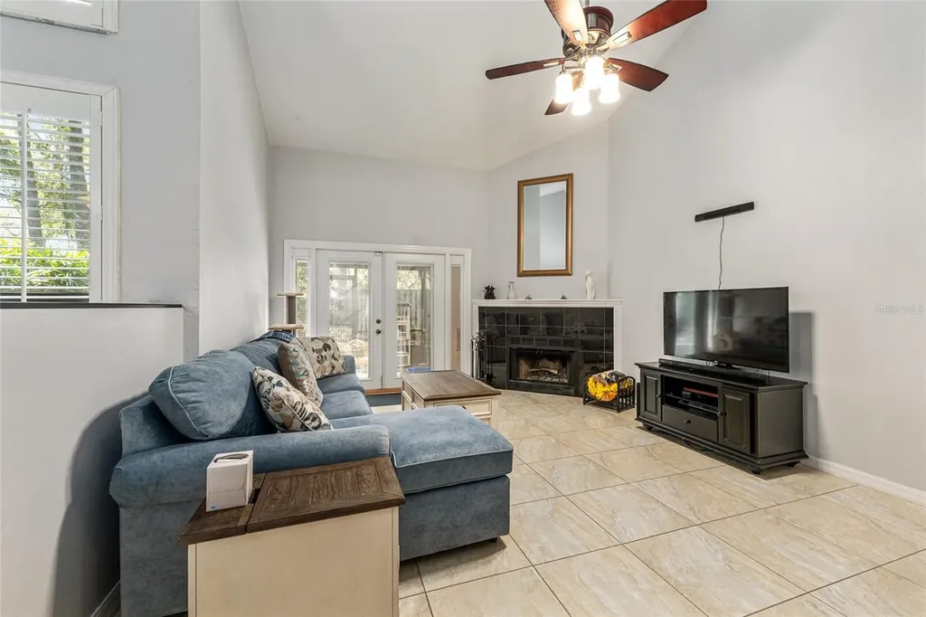 2740 NW 39th Drive Gainesville FL 32606