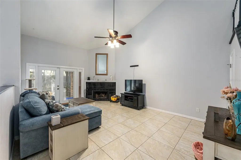 2740 NW 39th Drive Gainesville FL 32606