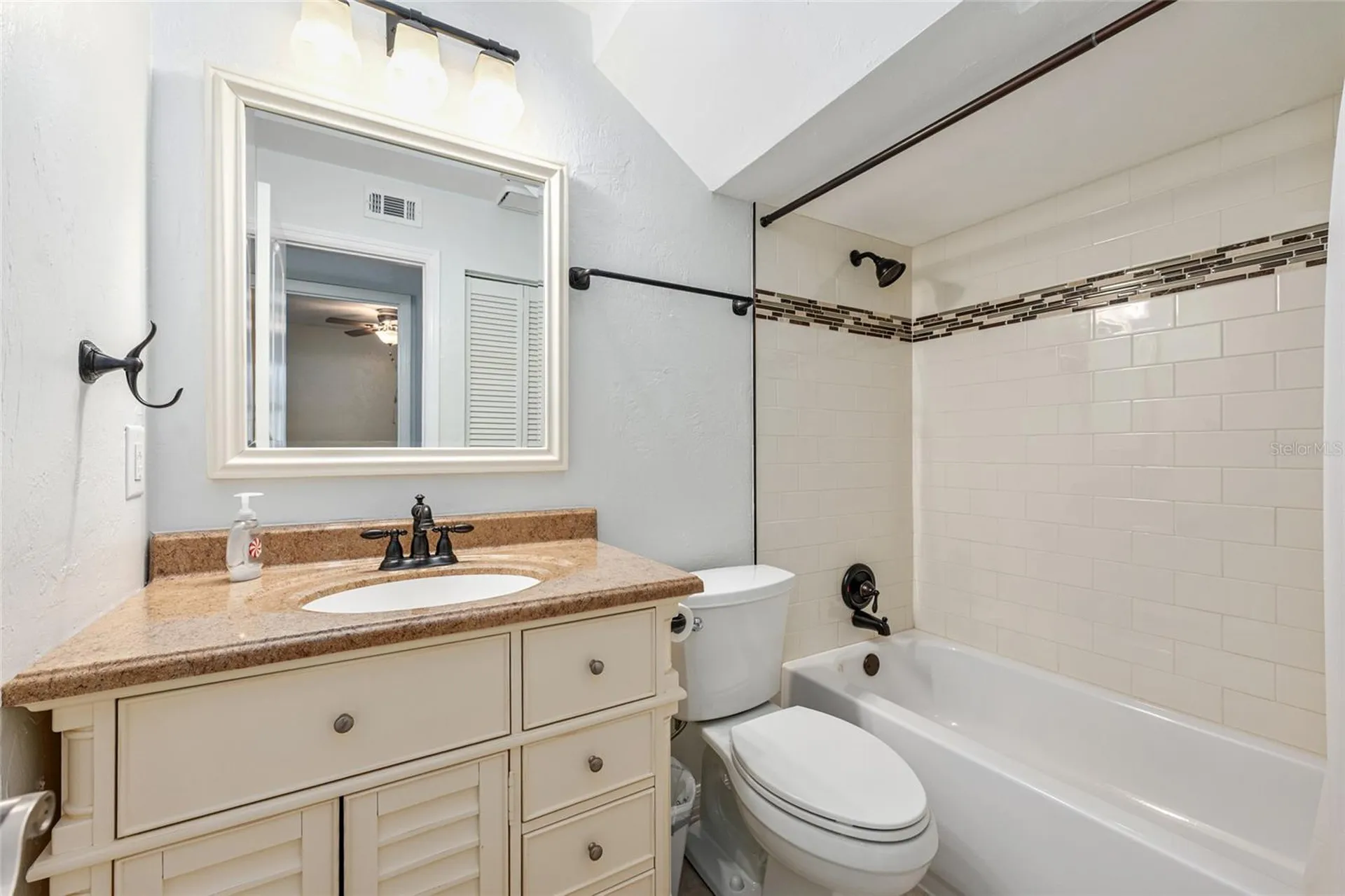 2740 NW 39th Drive Gainesville FL 32606
