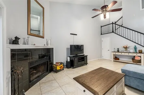 2740 NW 39th Drive Gainesville FL 32606