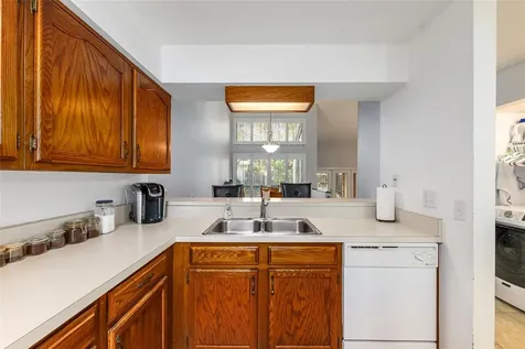2740 NW 39th Drive Gainesville FL 32606
