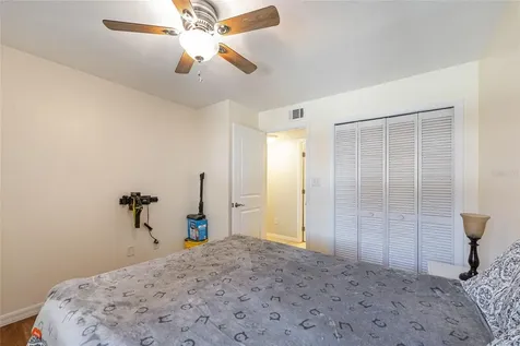 2740 NW 39th Drive Gainesville FL 32606