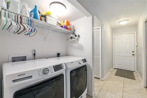 2740 NW 39th Drive Gainesville FL 32606