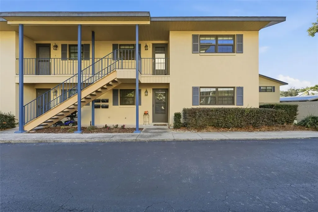 110 N Tremain Street Mount Dora FL 32757