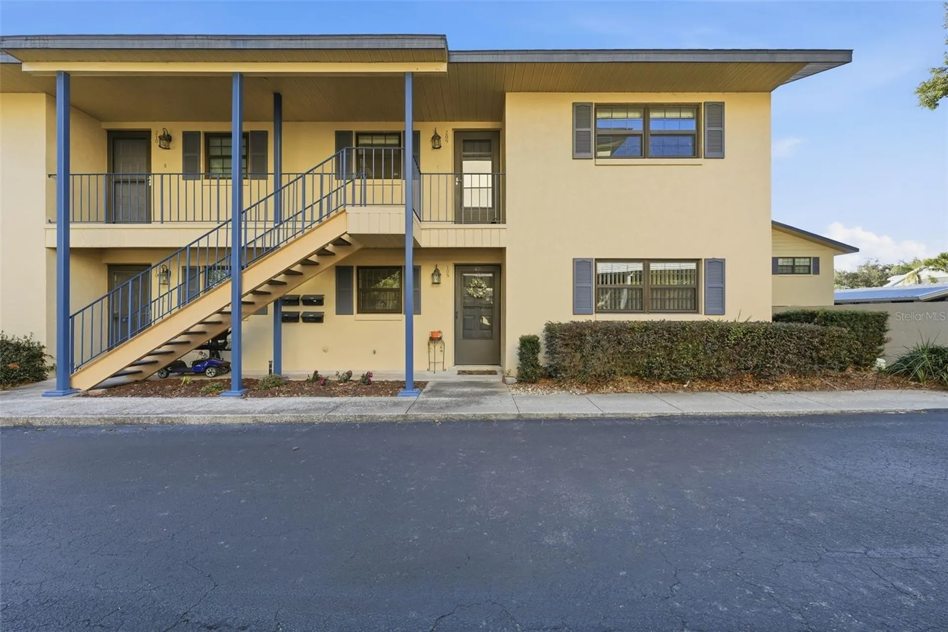 110 N Tremain Street Mount Dora FL 32757