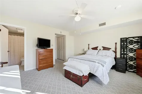 110 N Tremain Street Mount Dora FL 32757