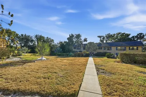 110 N Tremain Street Mount Dora FL 32757