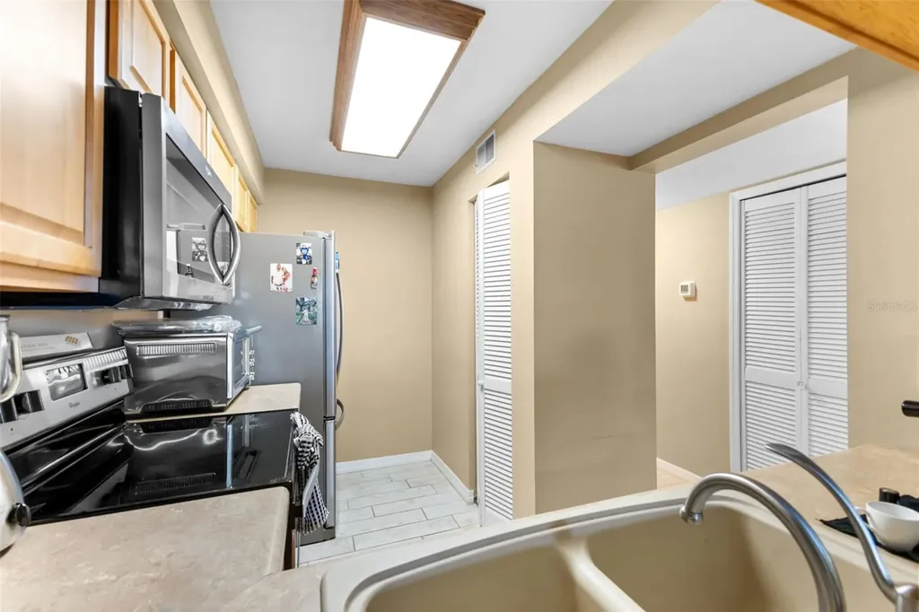 2990 Bonaventure Circle Palm Harbor FL 34684