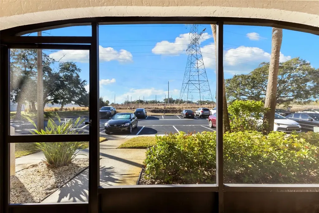 2990 Bonaventure Circle Palm Harbor FL 34684