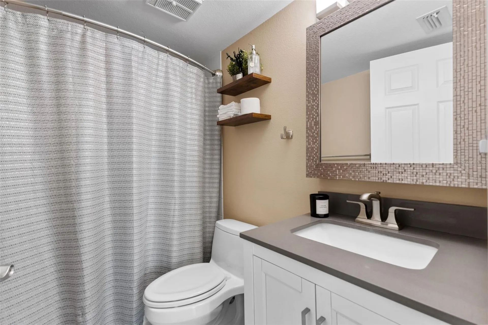 2990 Bonaventure Circle Palm Harbor FL 34684