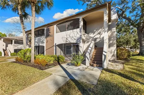2990 Bonaventure Circle Palm Harbor FL 34684