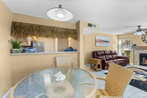 2990 Bonaventure Circle Palm Harbor FL 34684