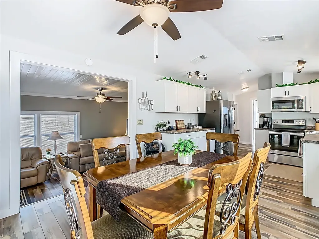 446 Pine Loop Frostproof FL 33843
