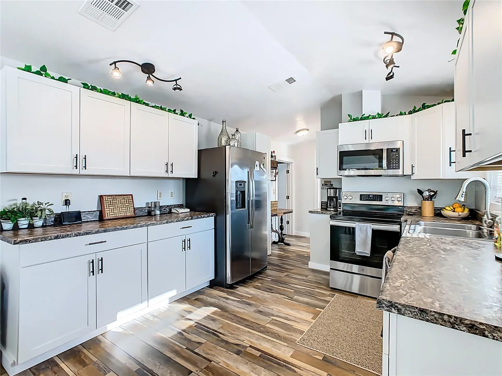 446 Pine Loop Frostproof FL 33843