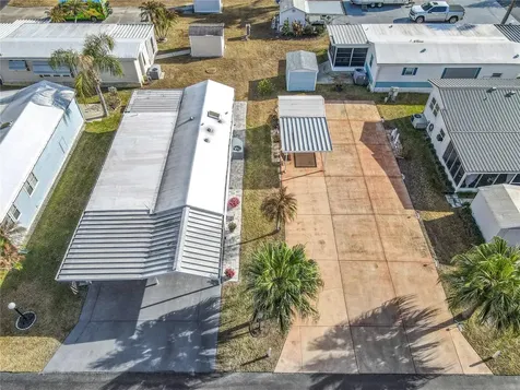 446 Pine Loop Frostproof FL 33843