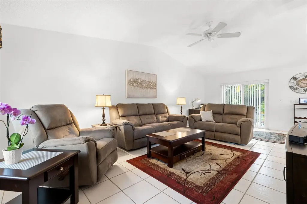 3143 37th Lane S St Petersburg FL 33711