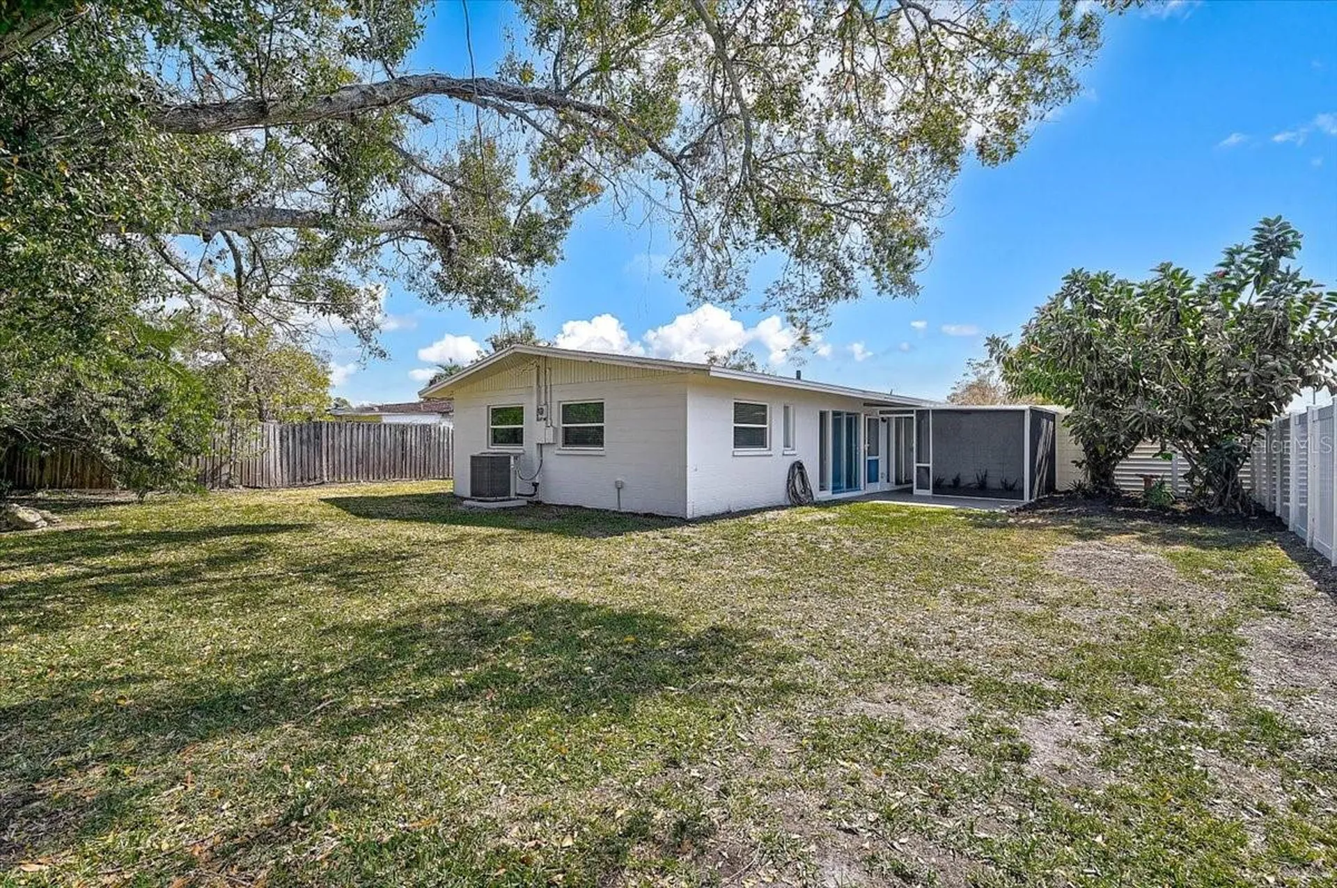 3133 Lake Ridge Drive Sarasota FL 34237
