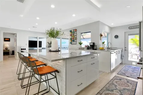 3694 Glen Oaks Manor Drive Sarasota FL 34232