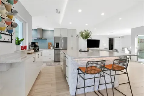 3694 Glen Oaks Manor Drive Sarasota FL 34232