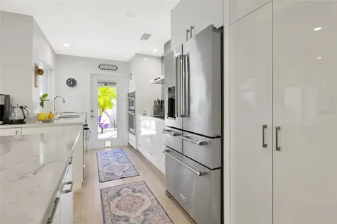 3694 Glen Oaks Manor Drive Sarasota FL 34232