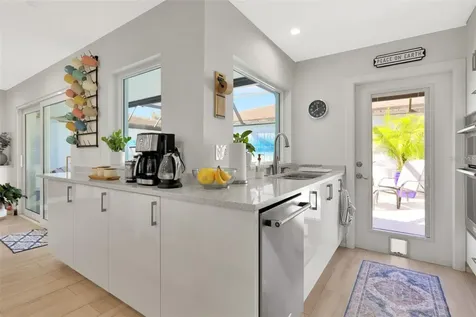 3694 Glen Oaks Manor Drive Sarasota FL 34232