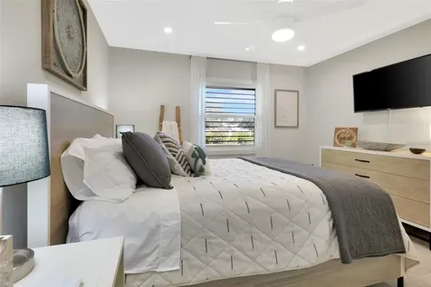 3694 Glen Oaks Manor Drive Sarasota FL 34232