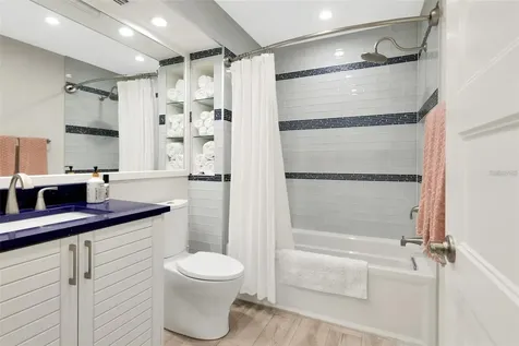 3694 Glen Oaks Manor Drive Sarasota FL 34232