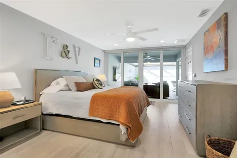 3694 Glen Oaks Manor Drive Sarasota FL 34232