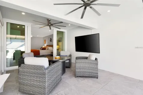 3694 Glen Oaks Manor Drive Sarasota FL 34232
