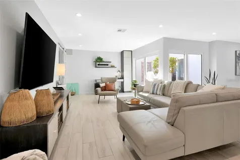 3694 Glen Oaks Manor Drive Sarasota FL 34232