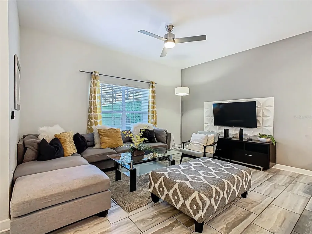 1579 Moon Valley Drive Davenport FL 33896