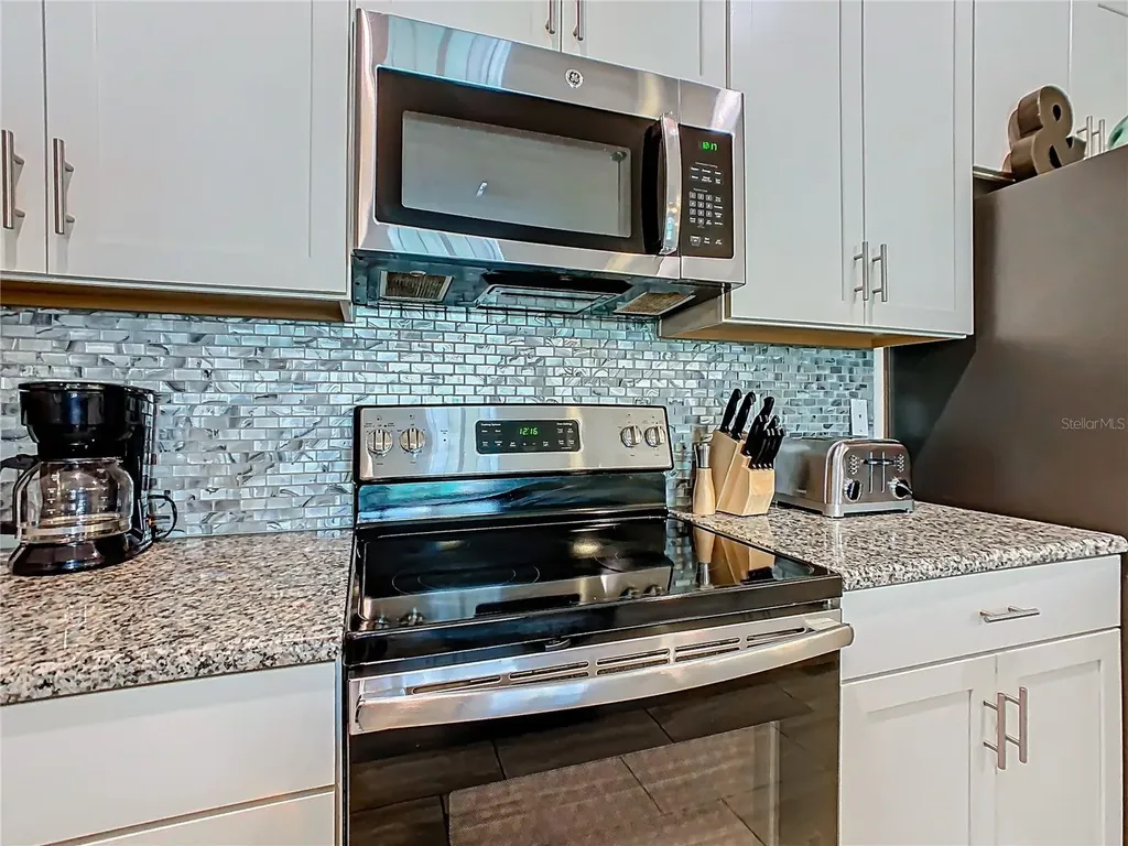 1579 Moon Valley Drive Davenport FL 33896