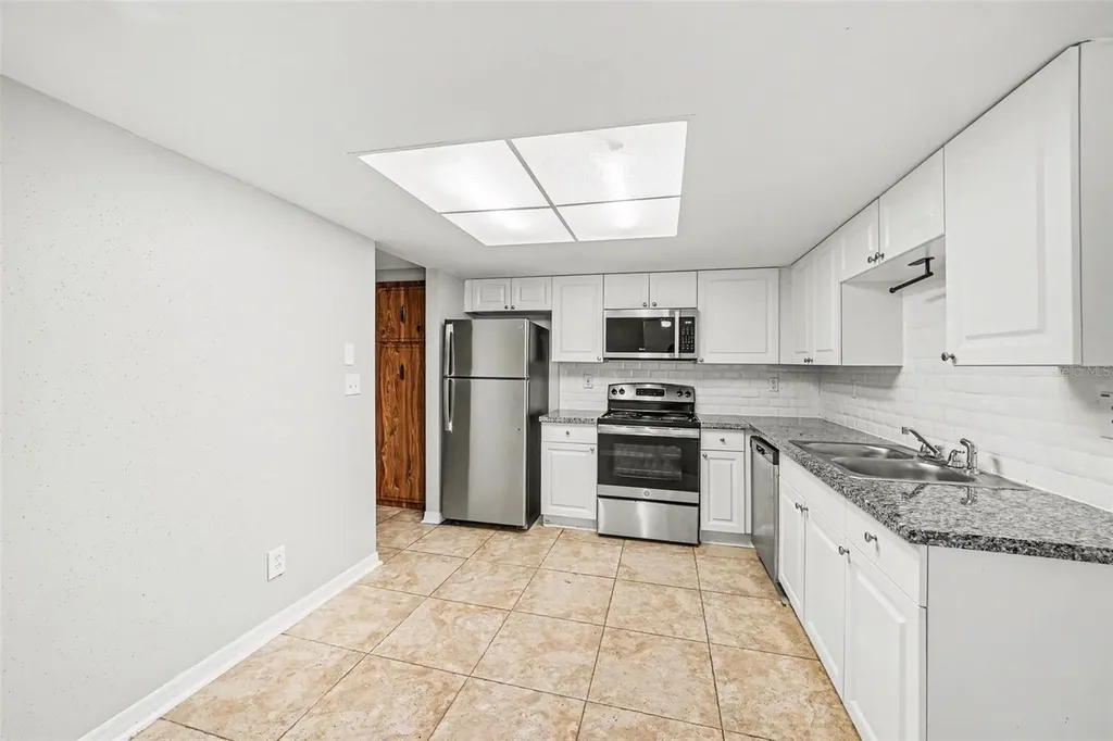 7321 S Rosarian Drive Port Richey FL 34668