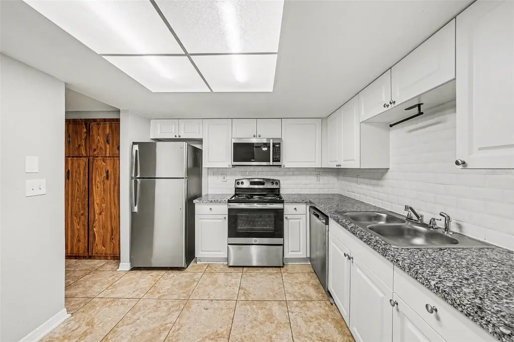 7321 S Rosarian Drive Port Richey FL 34668