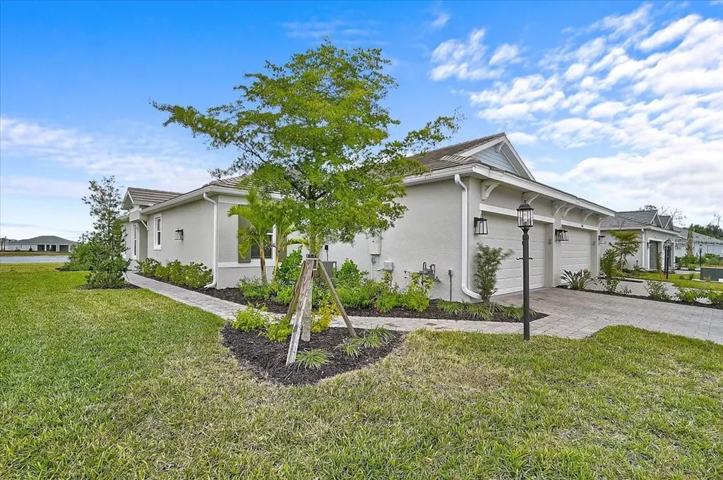 7782 Waning Moon Way Sarasota FL 34241