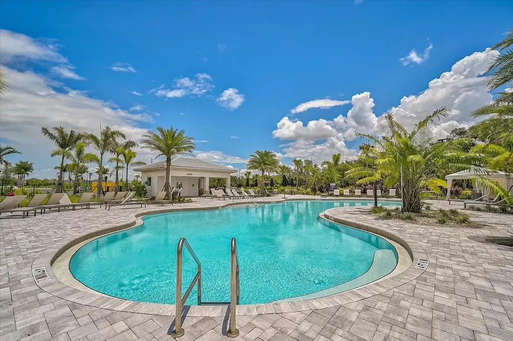 7782 Waning Moon Way Sarasota FL 34241