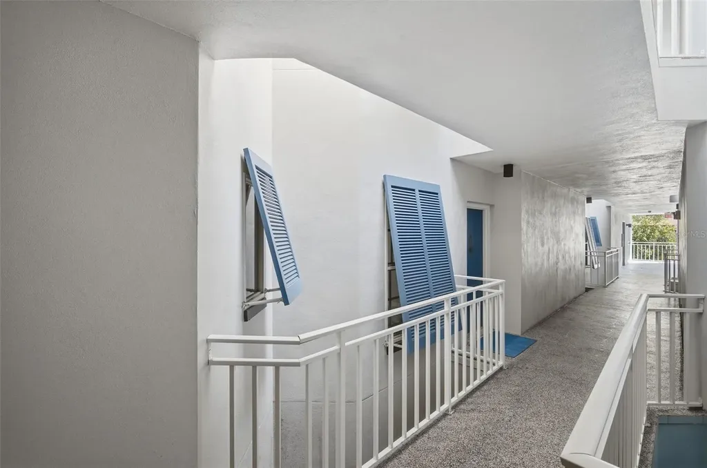 2314 S Clewis Court Tampa FL 33629