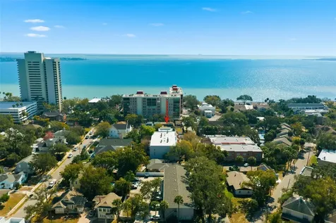 2314 S Clewis Court Tampa FL 33629